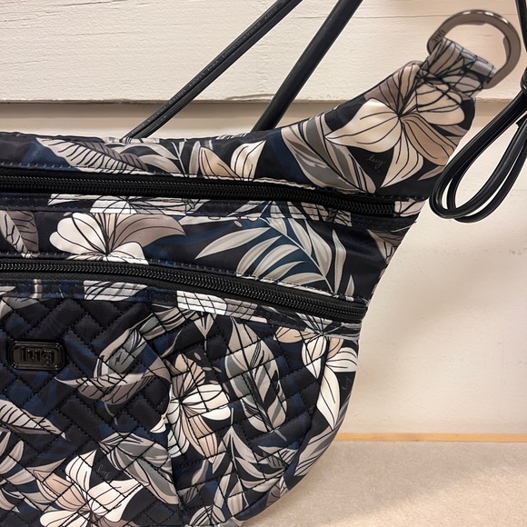 Lug Bag - Floral Black and White Hippy Crossbody Bag - Picture 3 of 10